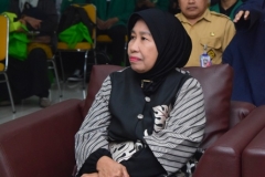 Wakil Rektor Bidang Penelitian dan Pengabdian pada Masyarakat (Prof. Dr. Ernawati Sinaga, M.S., Apt.)