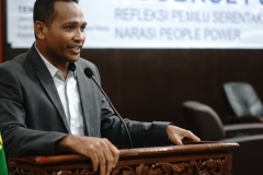Dekan Fakultas Hukum Universitas Nasional Dr. Ismail Rumadan, S.Ag., M.H.