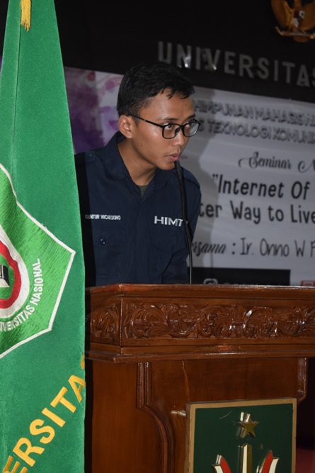Seminar Nasional Internet of Things-Smarter Way To Live in Education (7)