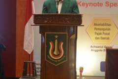 Rektor Universitas Nasional Dr.Drs. El Amry Bermawi Putera, M.A