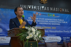 Anggota KPU Provinsi DKI Jakarta, Fahmi Zikrillah dalam Seminar HIMAPUBLIK, di Aula Blok 1 Lantai IV Unas, Sabtu, 15 Juli 2023.