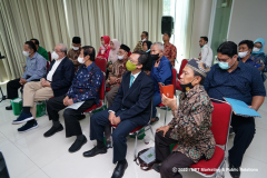 Para tamu undangan yang hadir dalam acara sidang promosi doktor bidang ilmu politik Sdr. Seta Basri pada Kamis, 21 Juli 2022 di Ruang Seminar Gedung Menara I Universitas Nasional.