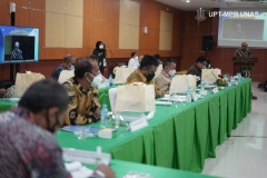 Rapat Senat Universitas Nasional "Menjadi Universitas Swasta yang Unggul di Indonesia dalam Pengembangan Ilmu Pengetahuan, Teknologi, dan Kebudayaan, serta Mendapat Rekognisi Internasional pada Tahun 2025" , yang digelar di Auditorium, Rabu (27/1).