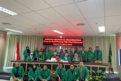 Foto bersama dalam kegiatan Simulasi Eksternal Prodi Magister Teknologi Informasi, di Ruang Rapat Seminar Menara Unas Ragunan Jakarta, Senin, 04 Maret 2024.