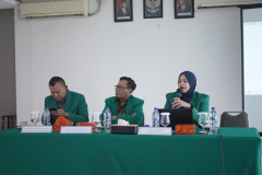 Sesi diskusi Sosialisasi Renstra oleh Wakil Rektor II, Prof. Dr. Drs. Eko Sugiyanto, M.Si. di Ruang Seminar lantai III UNAS, Selasa, 20 Februari 2024. 