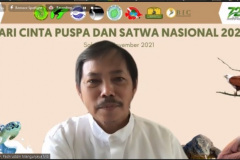 Narasumber Utama ke-1 Dr. Fachruddin Mangunjaya, M.Si., memberika materi pada talkshow Himabio peringati Hari Cinta Puspa dan Satwa Nasional (6/11/2021)