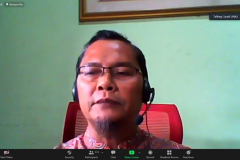 Ketua UPT Inkubator Wirausaha Mandiri, Dr. Suadi Saptra Putra sedang memberikan sambutannya