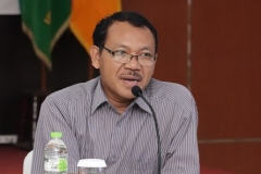 Asesor II Drs. Gatut Priyowidodo, M.Si, Ph.D