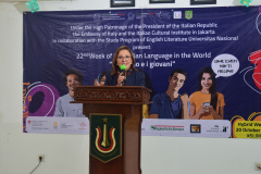 Maria-Battaglia-Director-of-Italian-Cultural-Institute-Istituto-italino-di-Cultura-Jakarta-Dalam-Memberikan-Sambutan