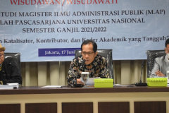 Ketua-Program-Magister-Administrasi-Publik-Dr.-Rusman-Ghazali-Dalam-Memberikan-Sambutan